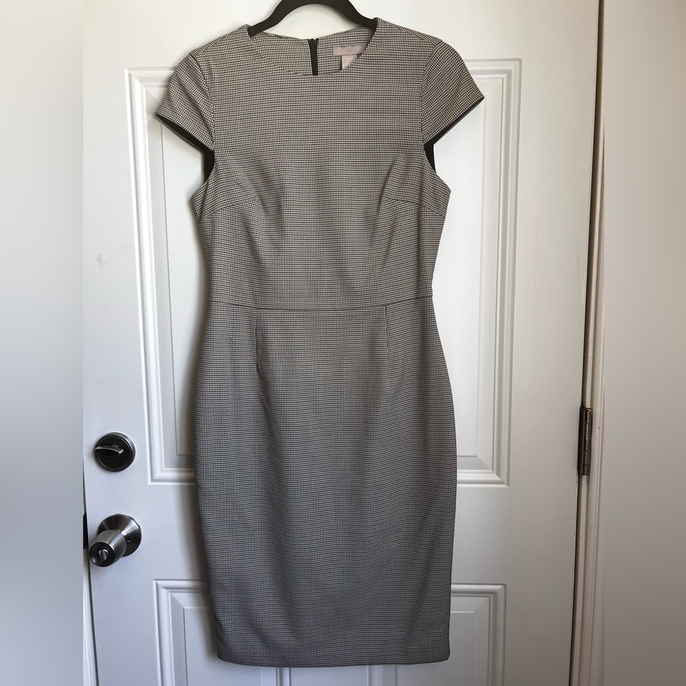 H&M Business Cap Sleeve Pencil Dress Size xS Knee Lenght Great Condition Pre-own